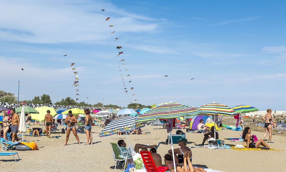Torre di Fine Apartment | Nice apartment for 5 guests with pool, A/C, WIFI, TV and balcony