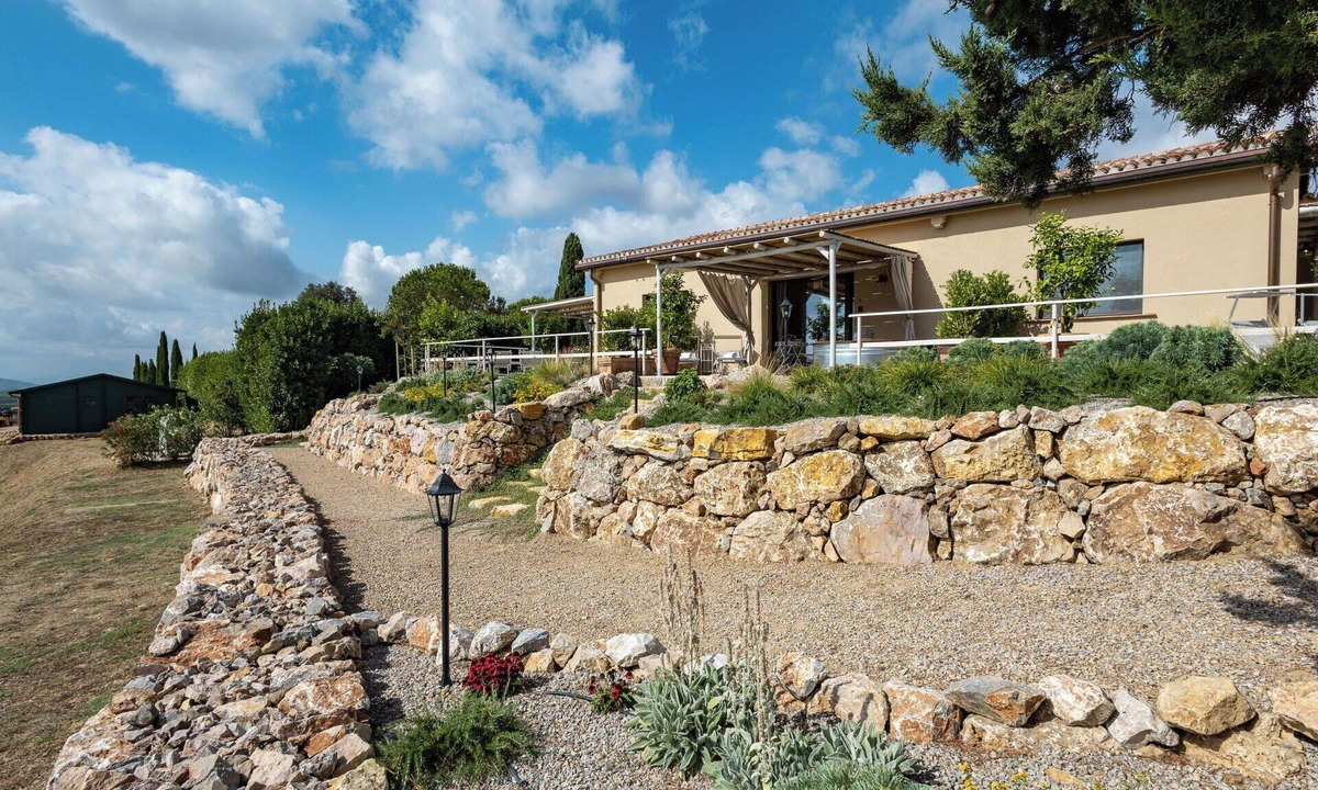 Roccastrada House | Nice apartment in villa with WIFI, private pool, A/C, TV, terrace and panoramic view
