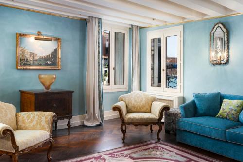 Dorsoduro Apartment | Palazzo Loredan Grand Canal