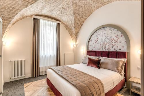 Rione XI Sant'Angelo Apartment | Palazzo Ottavia - La Maison D'art Collection