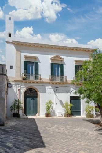 Campi Salentina Hotel | Palazzo Vitti Residenza storica