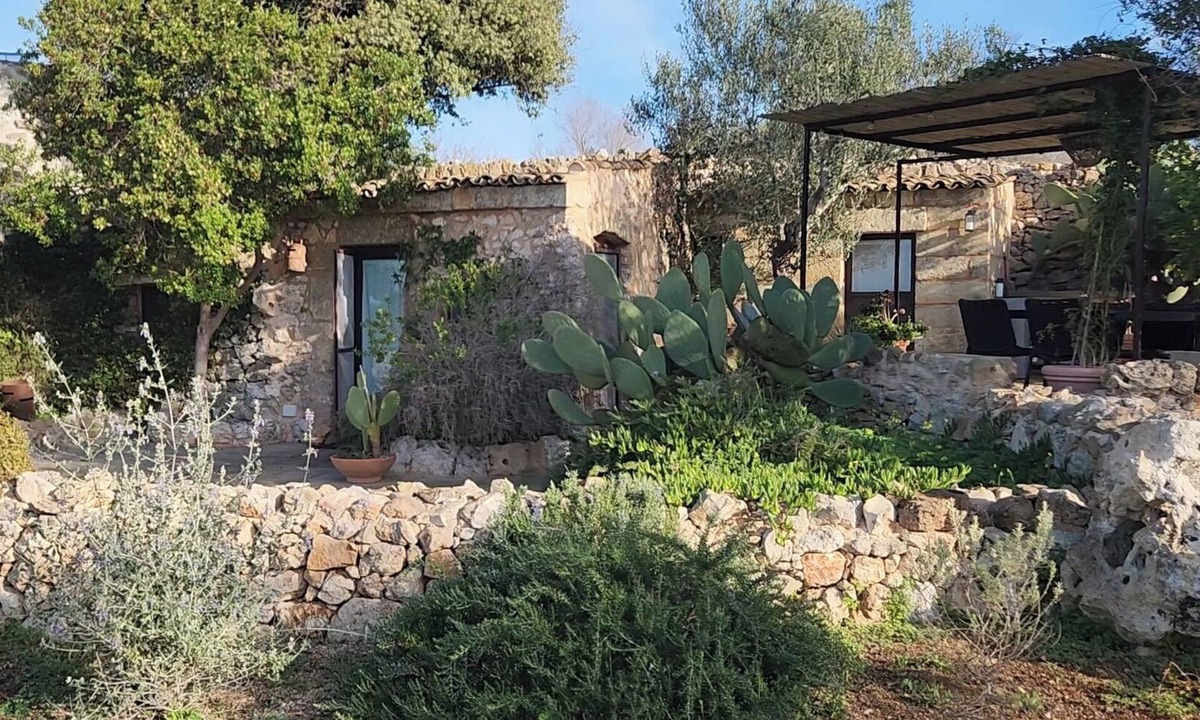 Marina San Gregorio Villa | Paradiso Pajare, a traditional Salento trullo designed with modern amenities.