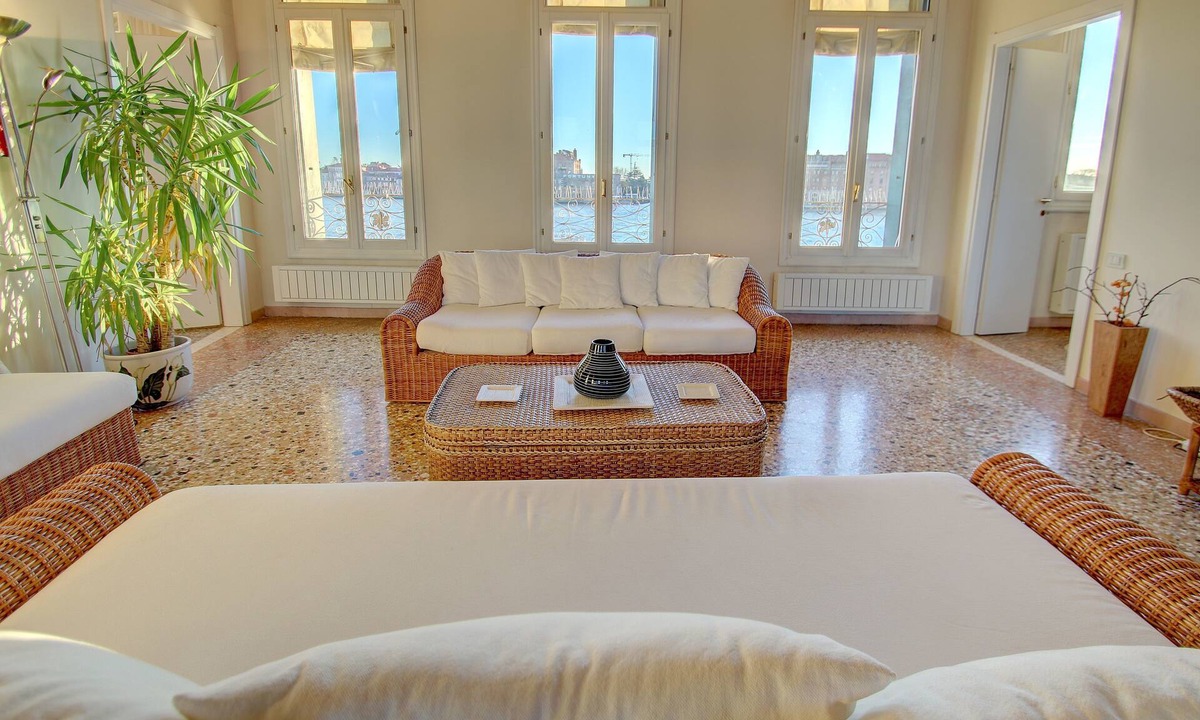 Dorsoduro Apartment | PATRIZIO panoramic view