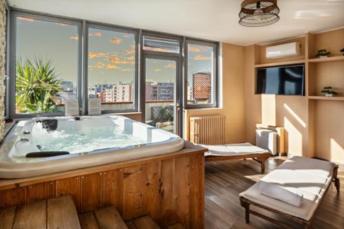 Brindisi Histotic Center Apartment | Penthouse Station luxury apts Le dimore