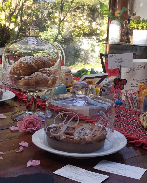 Lenola Bed & Breakfast | Petalo Rosso b&b