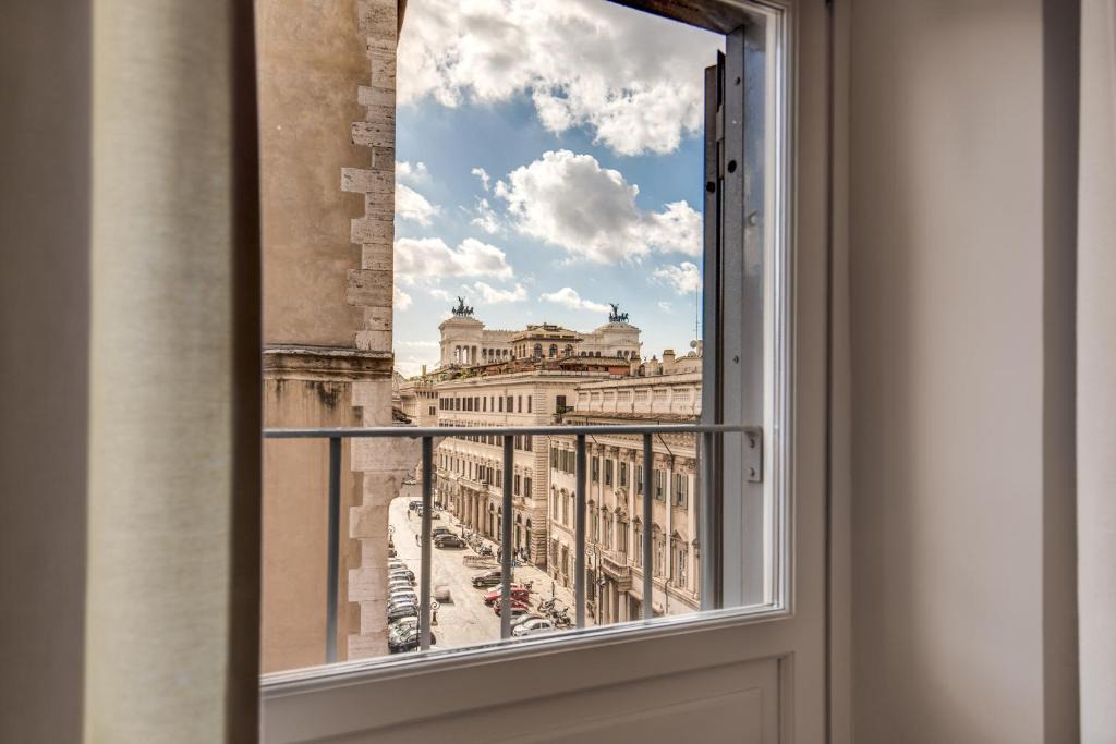 Rome City Centre Apartment | Piacentino Homes Piazza Venezia view