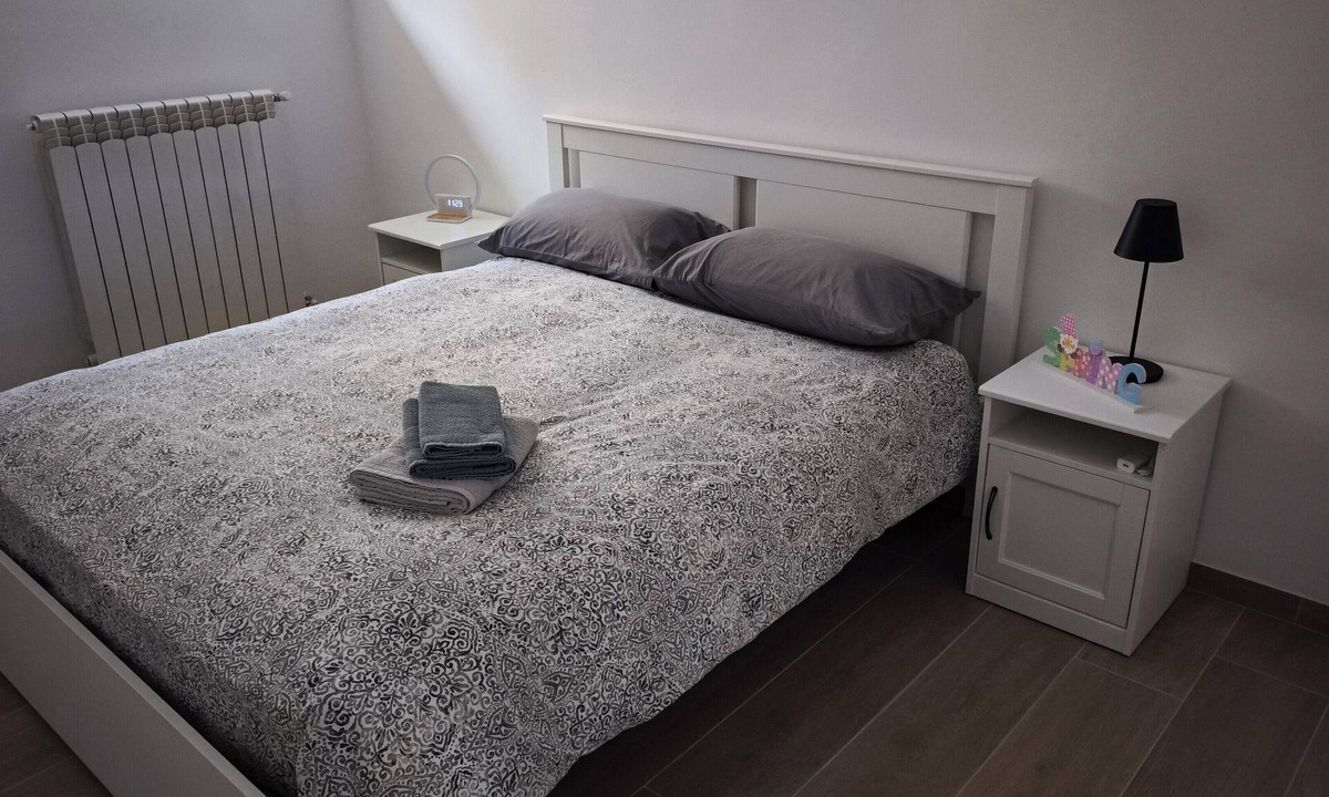 Statte Apartment | Ponchielli House - 3-bedroom apartment with kitchen and covered patio
