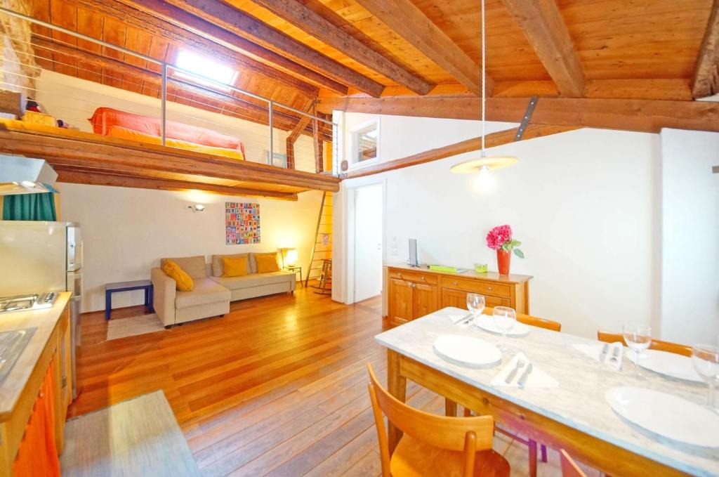 Castello Apartment | Ponte dei Greci WIFI 162