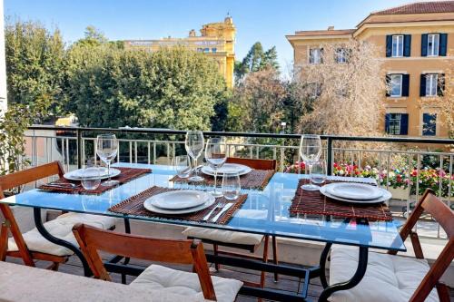 Quartiere XVII Trieste Apartment | POOL-Balcony-JACUZZi-AirCond-Wifi-Luxury Apartment