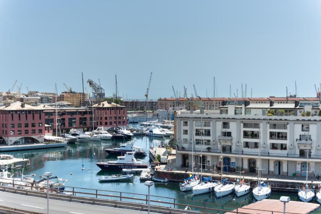 Pre House | Port View