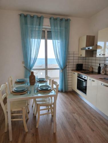 Fossacesia Marina Apartment | Pubble beach apartment