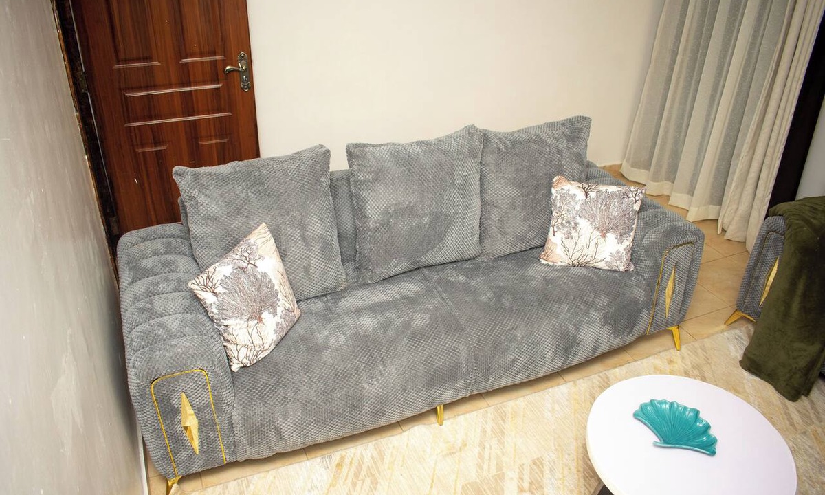 Eldoret Apartment | Quiet 1-BR Eldoret Apt close to Rupa's Mall, Fast Wi-Fi, Parking & Self Check-In