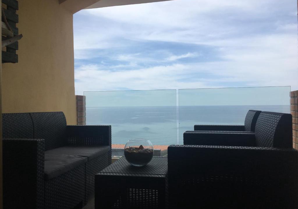 Crotone Bed & Breakfast | Re Mare B&B