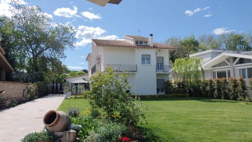 Zona XXX Castel Fusano House | Romana Guest House