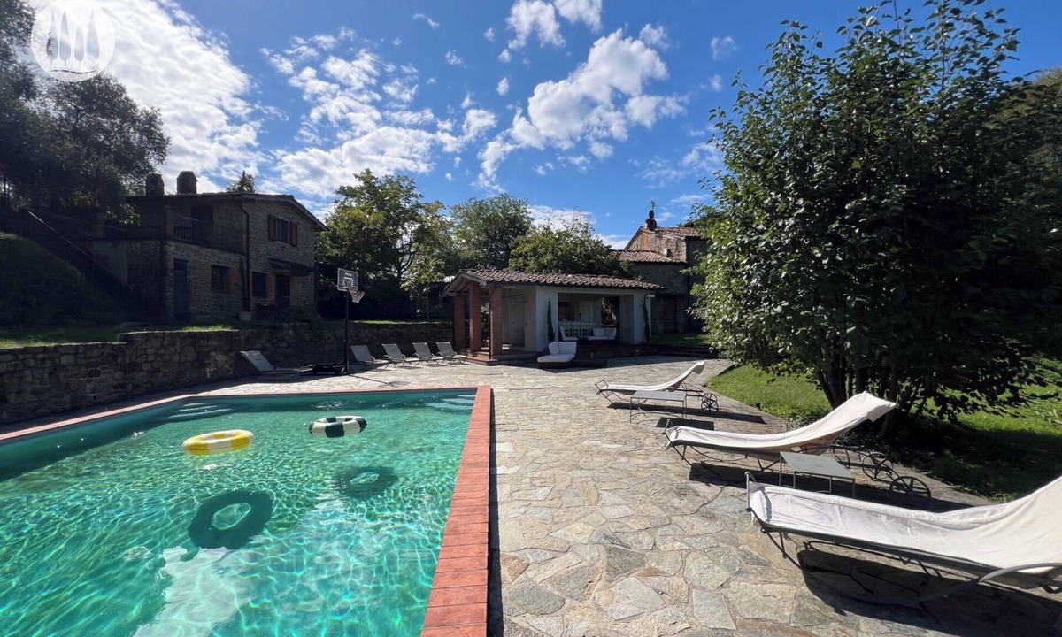 Pescia House | Romantic country house in villa with pool and Tuscan charm