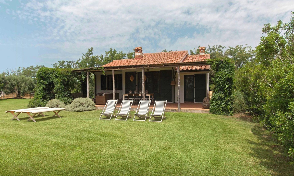 Capalbio House | Romantic retreat in Tuscan Maremma
