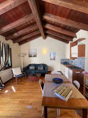 San Polo Apartment | Romantic Rialto Apartment