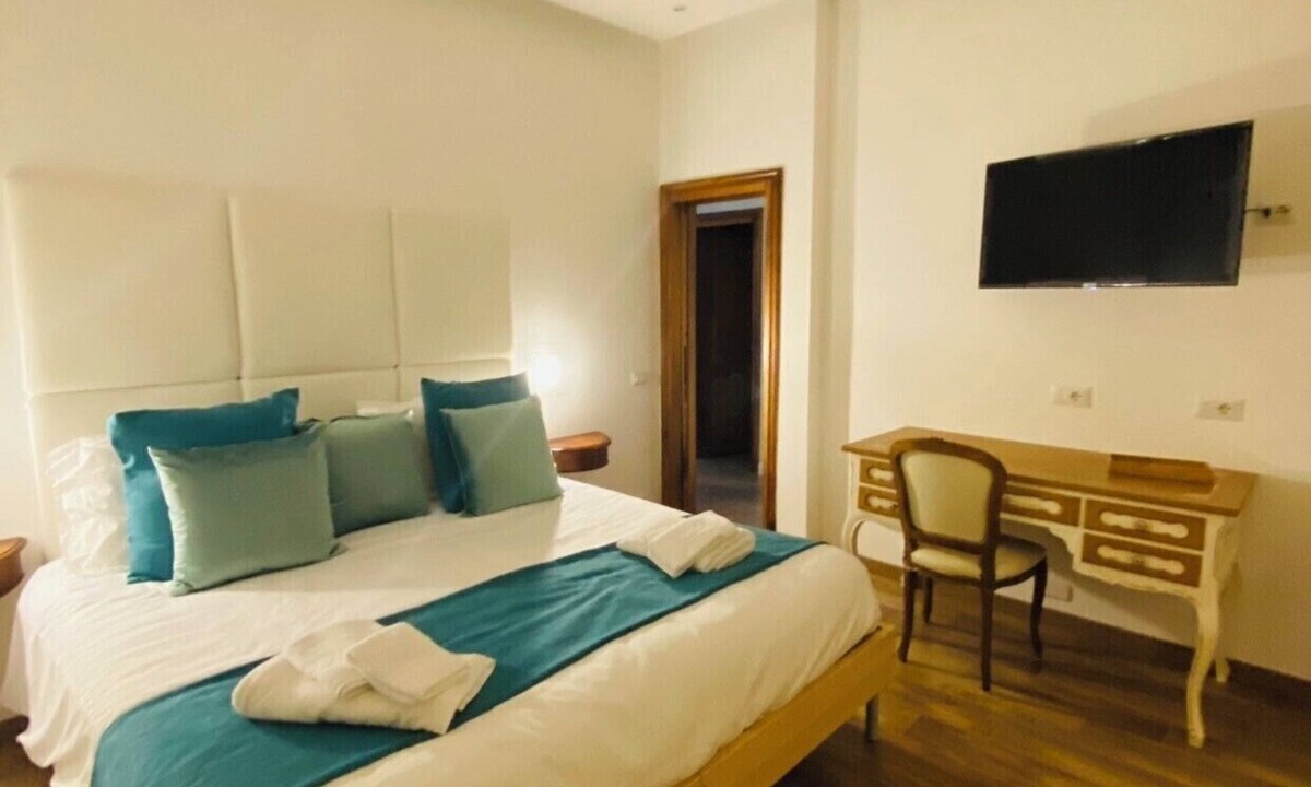 Zona XVI Torrenova Apartment | Rome Sweet Spot - Cozy Apartment for Groups or Families -