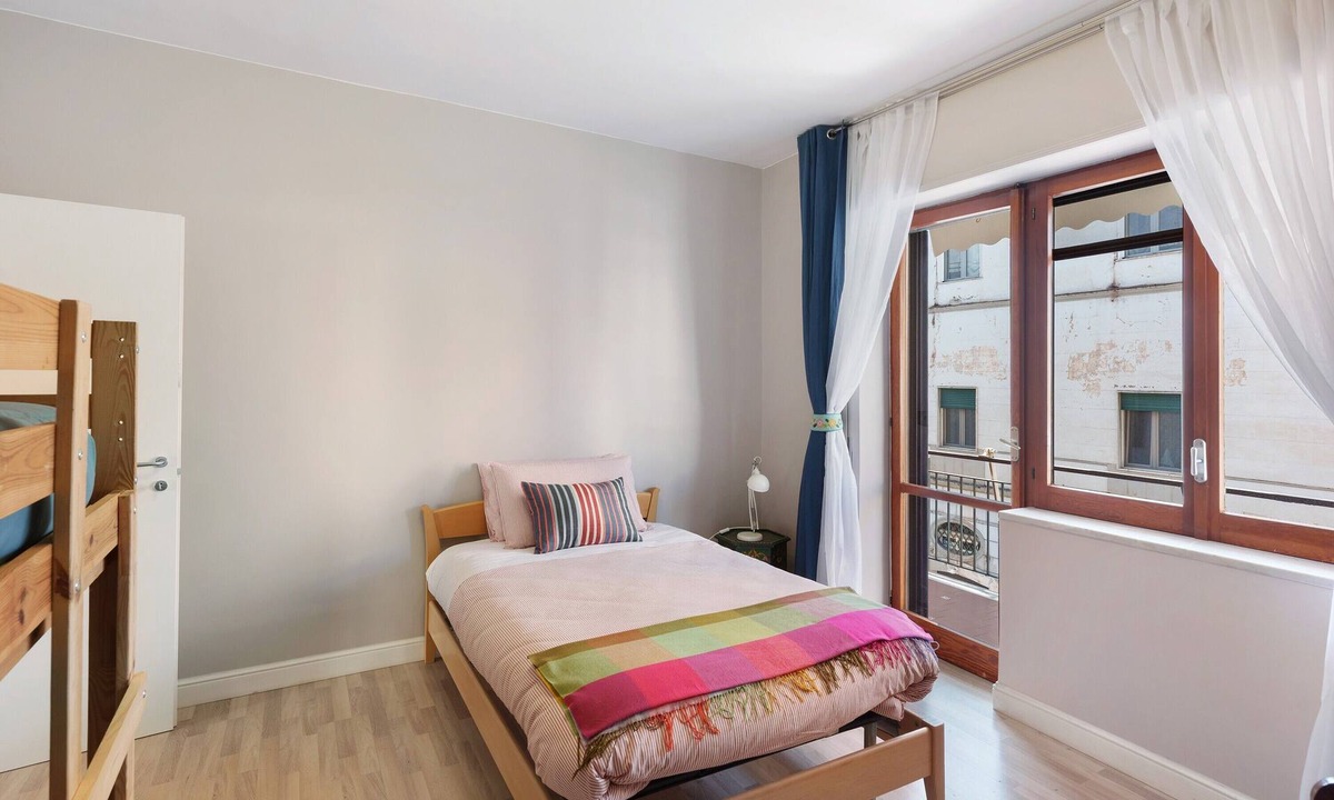 Torre Annunziata House | Room 'Casa Frank - 2' with Mountain View, Wi-Fi and Air Conditioning