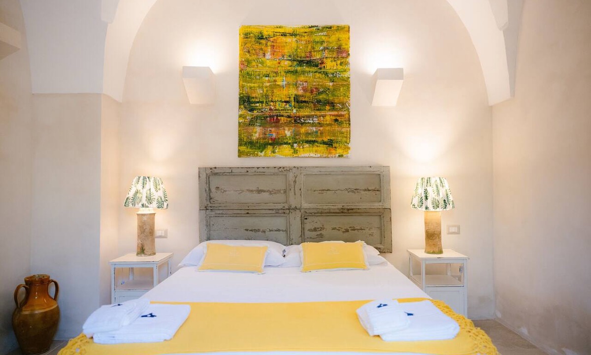 Francavilla Fontana Apartment | Room 'Il Casino Casalino, Stella' with Shared Pool, Wi-Fi and Air Conditioning