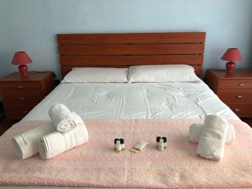 Fonte Meravigliosa House | Room with independent access and private bathroom