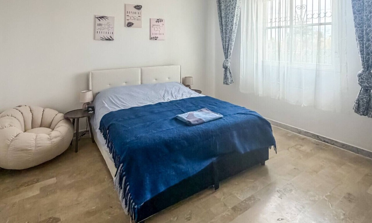San Pietro Bed & Breakfast | Root and Rise - Double Room with Shared Bathroom
