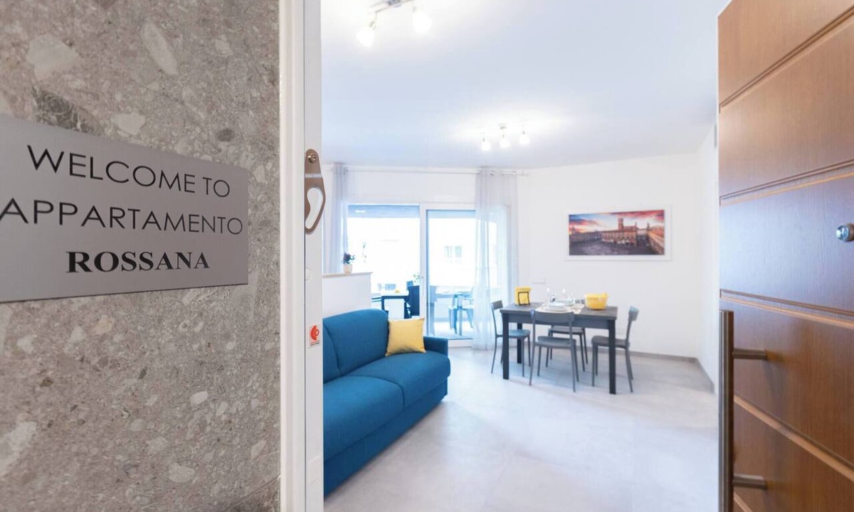 Bolognina Apartment | Rossana