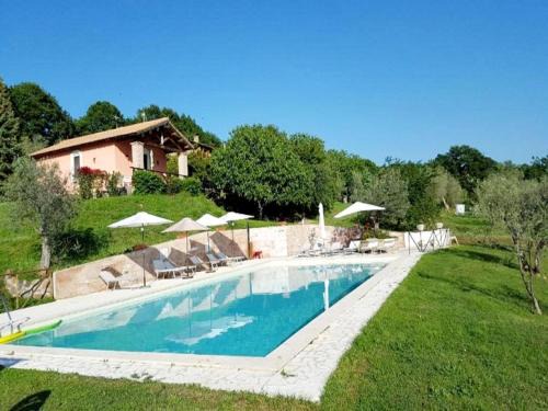 Bolsena House | Rustic country house with a view of Lake Bolsena