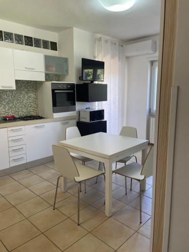 Sabaudia Apartment | Sabaudia Relax con balcone vicino al centro