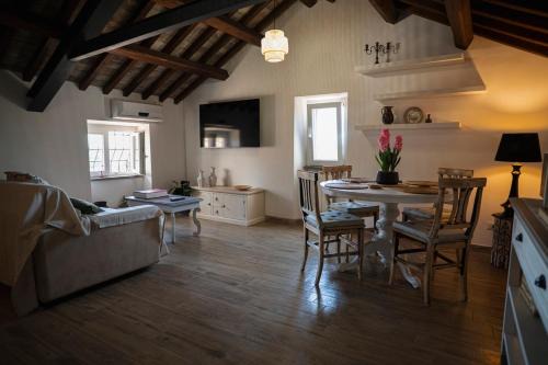 Sutri Apartment | San Martino Guest House Sunlight