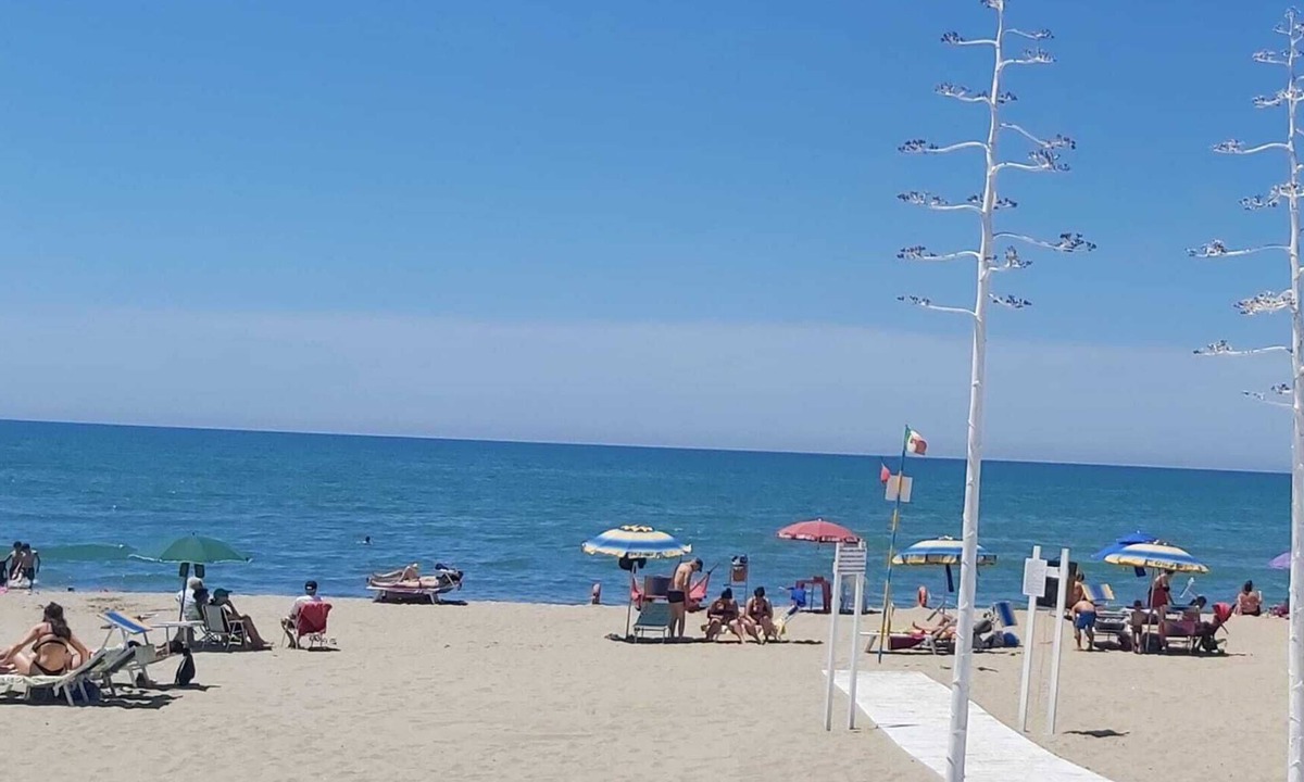 Torvaianica Apartment | Seaside, Rome, Culture and nature Holiday home 150 m from the sea and 30 min from Rome