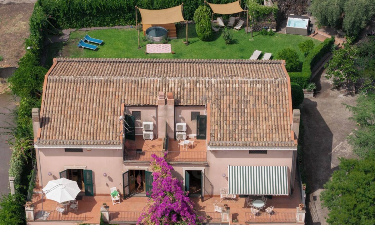 Zafferana Etnea House | Sicilian experience between sea and Etna in traditional style family villa