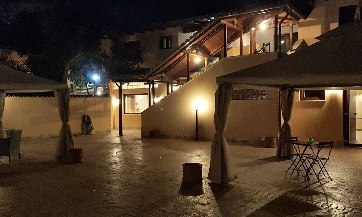 Isola Sacra Hotel | Sleep and go Hotel