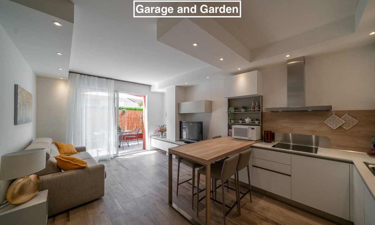 San Donato-San Vitale Apartment | Smart House St. Ursula - Garage & Garden