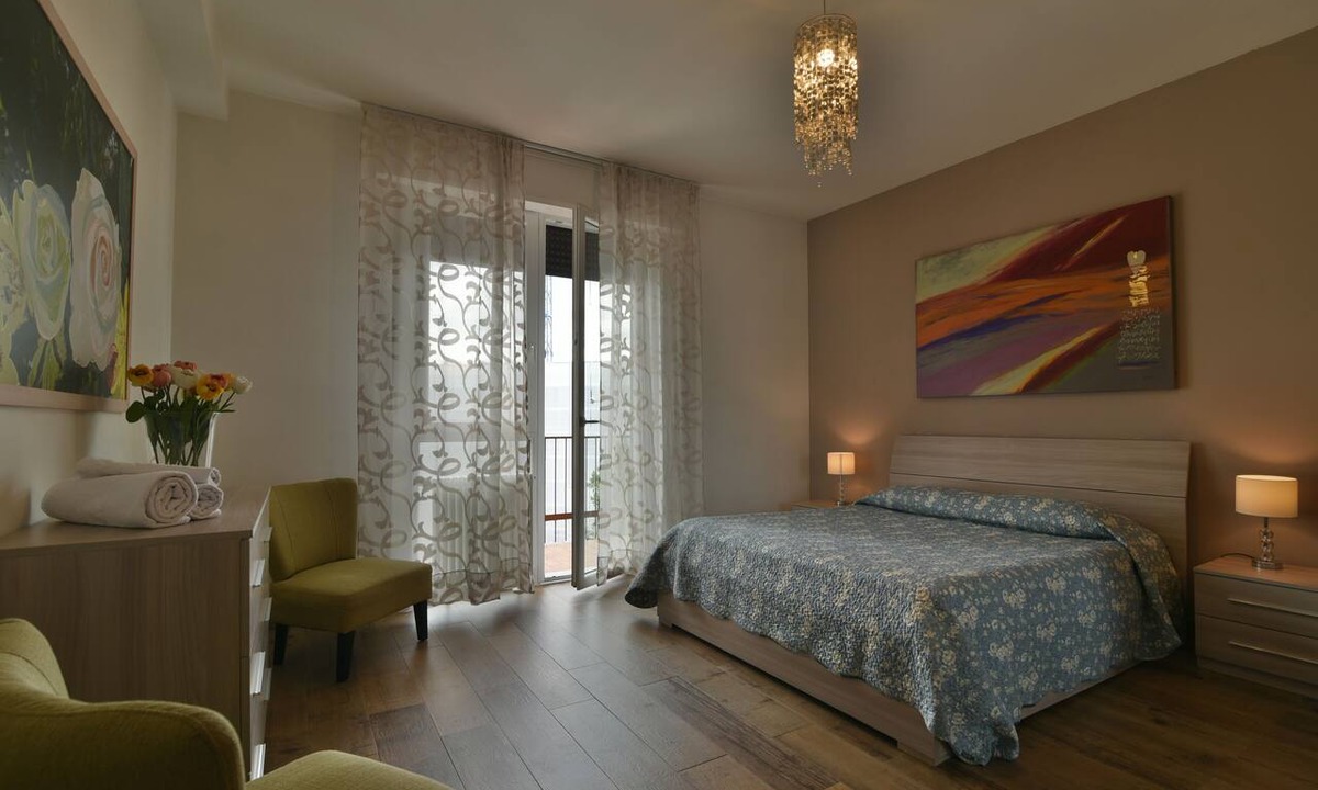 Historic Centre Apartment | Spacious Elegant Family-sized apartment - 3 bedrooms 2 bathrooms, Padova center