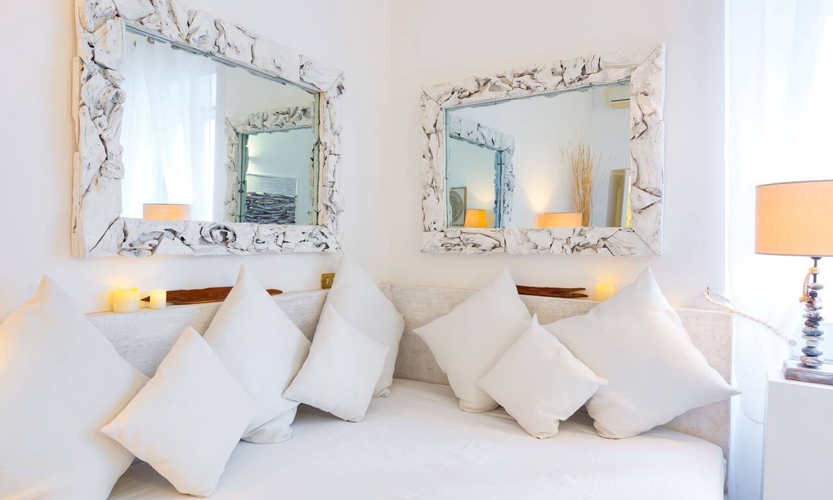 Rione IV Campo Marzio Apartment | SPANISH STEPS HISTORIC APARTMENT