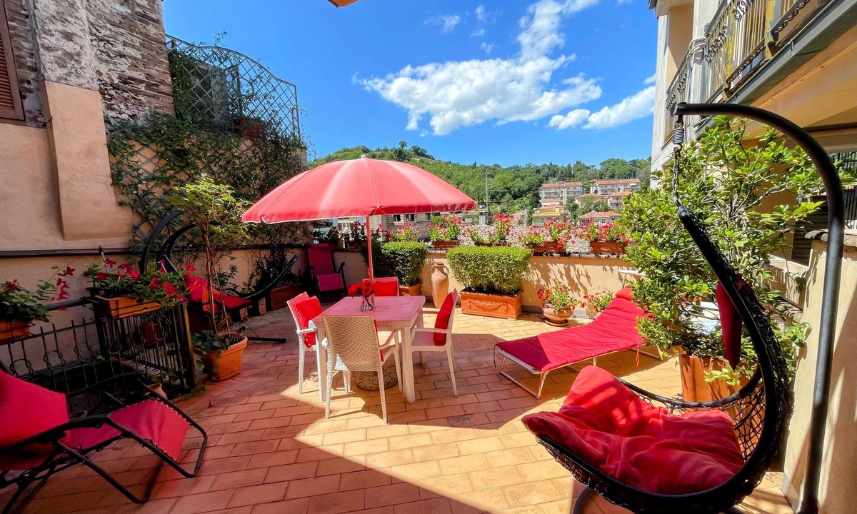 Spoleto Apartment | Spoleto trendy - Central apartment surrounded by shops - car not essential