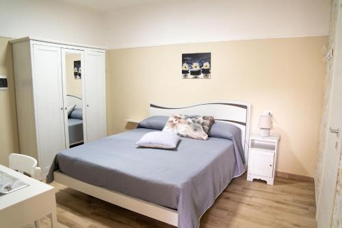 Santa Maria A Vico Bed & Breakfast | Stanza Aragona