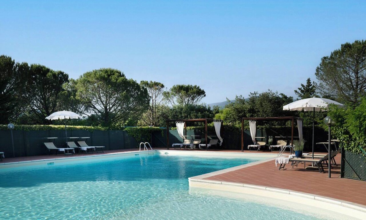 Arezzo Apartment | Stone Apartment among vineyards near Arezzo