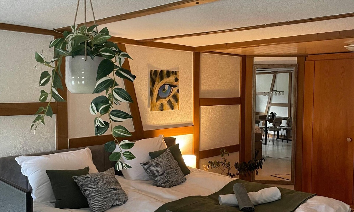 Oppligen Apartment | Studio with Kitchen & Parking near Thun and Bern
