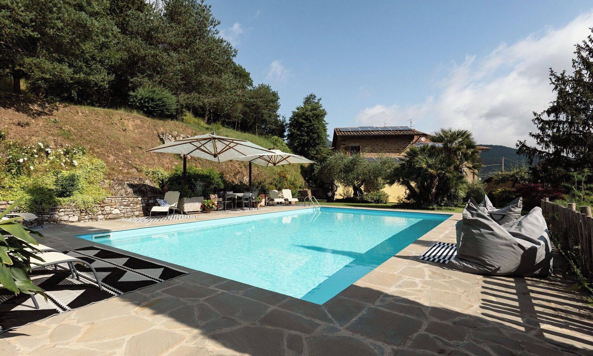 Lisciano Niccone Villa | Stunning private villa with private pool, A/C, WIFI, TV, patio and panoramic view, close to Cort.