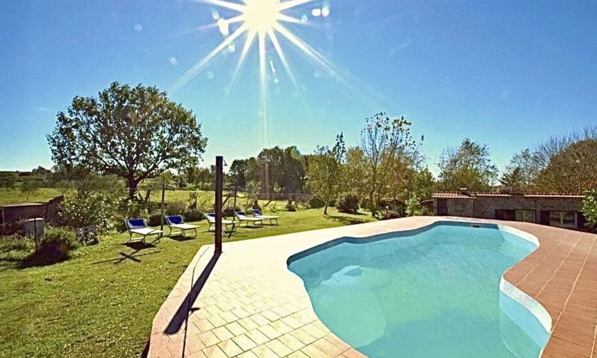 Pitigliano Villa | Stunning private villa for 7 guests with private pool, WIFI, pets allowed and panoramic view