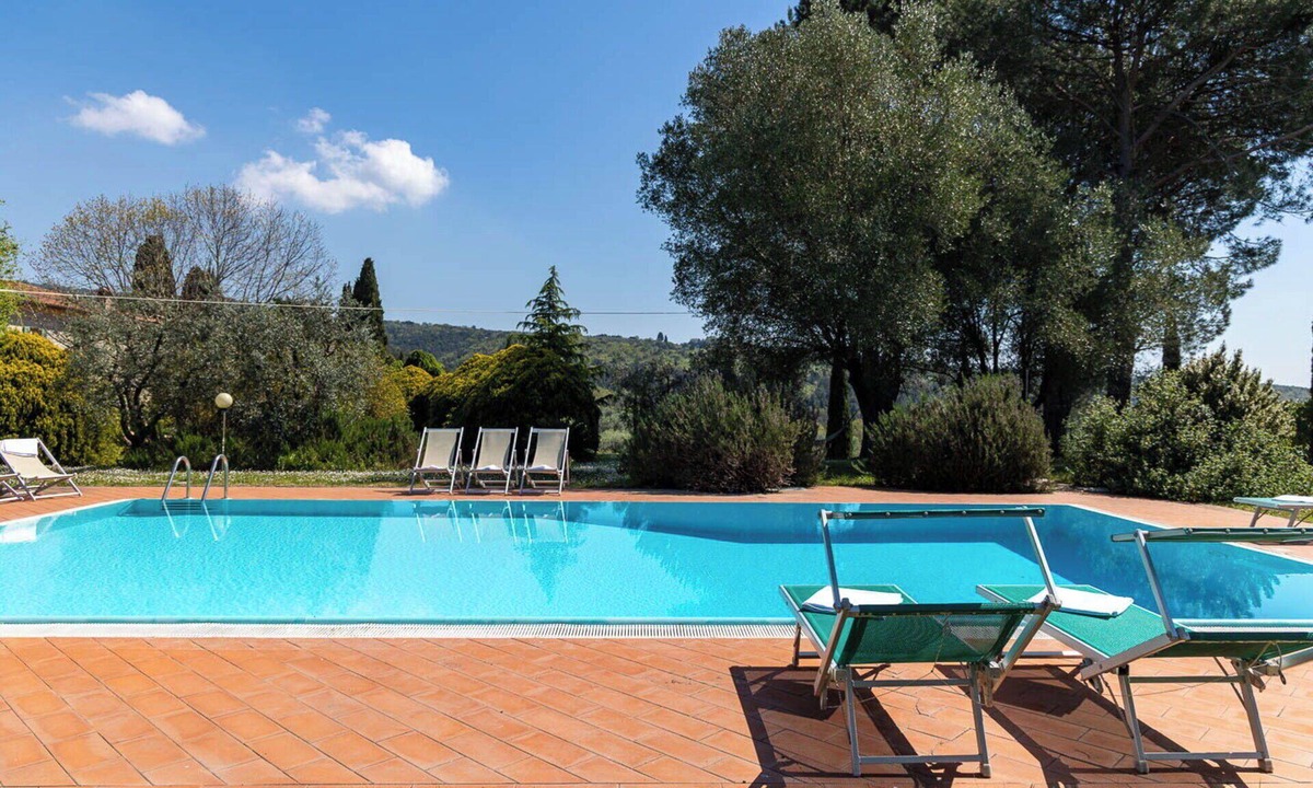 Vinci Villa | Stunning private villa with WIFI, A/C, private pool, TV, patio, pets allowed and panoramic view