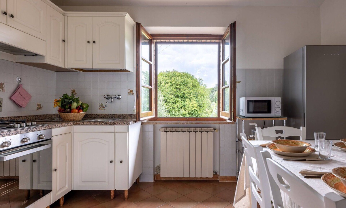 Chiusi House | Stunning villa for 4 guests with WIFI, TV and pets allowed, close to Montepulciano