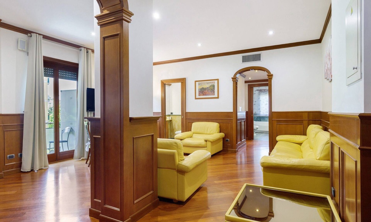Quartiere XVII Trieste Apartment | Suite Somalia Roma Apartment with Balcony, Wi-Fi, and Air Conditioning