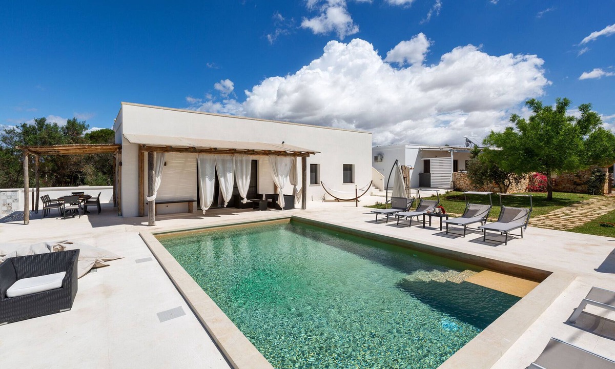 Sannicola Villa | Symphony Sound By BarbarHouse