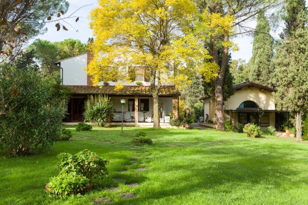 San Miniato House | Tamerici Holiday Home by VacaVilla