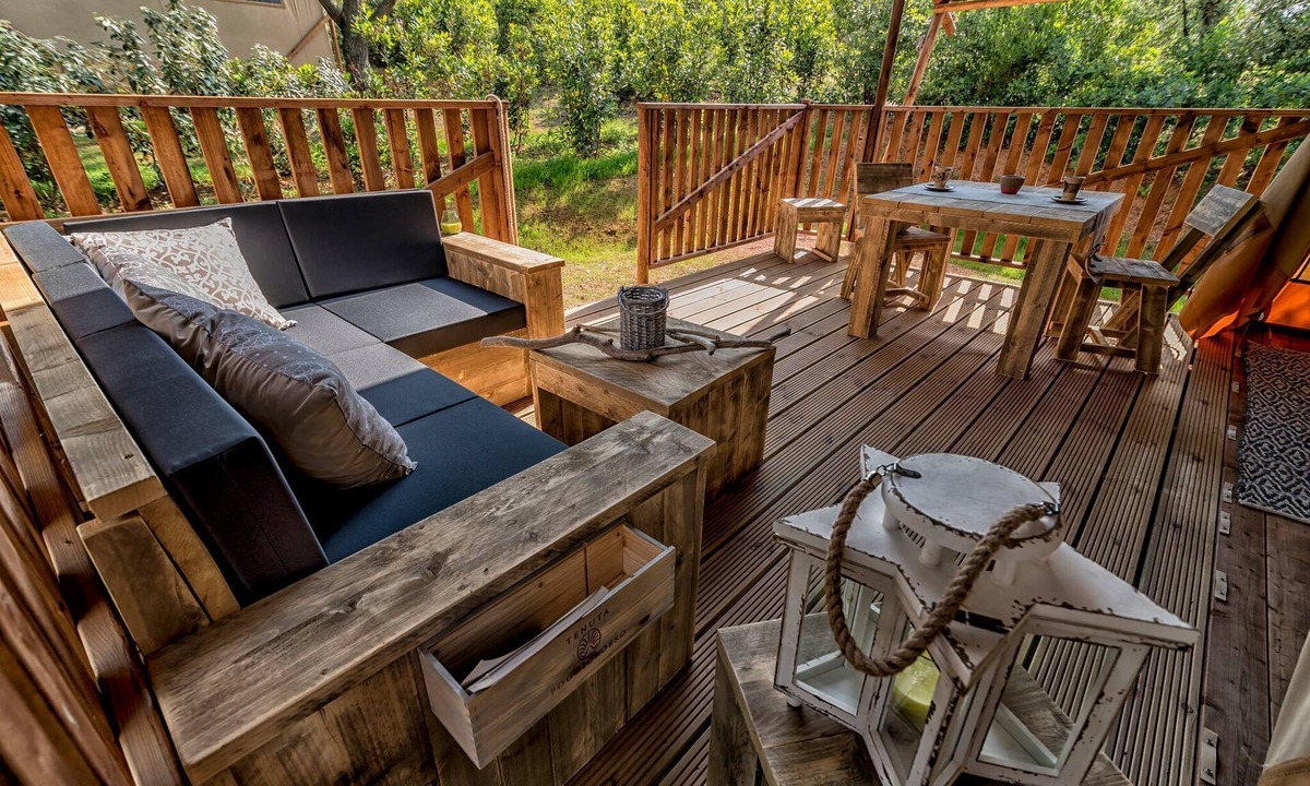 Piombino RV Rental | Tenuta Poggio Rosso Glamping