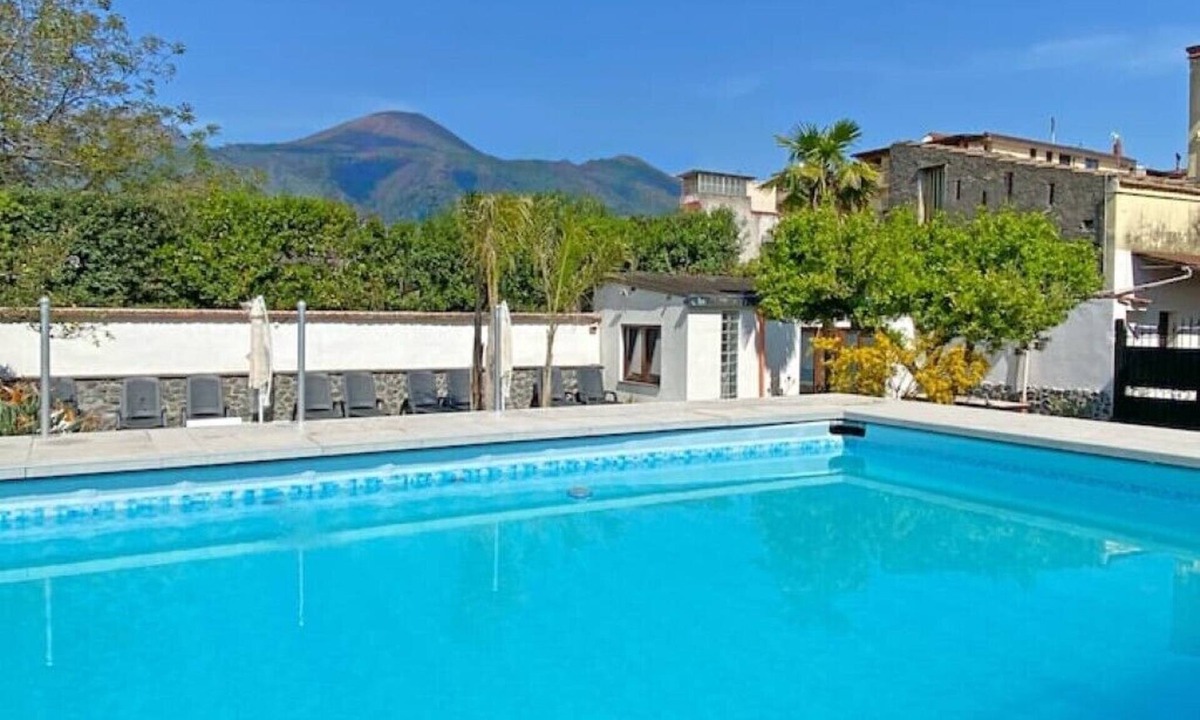 Terzigno Apartment | Terrace on Vesuvius/Pompeii