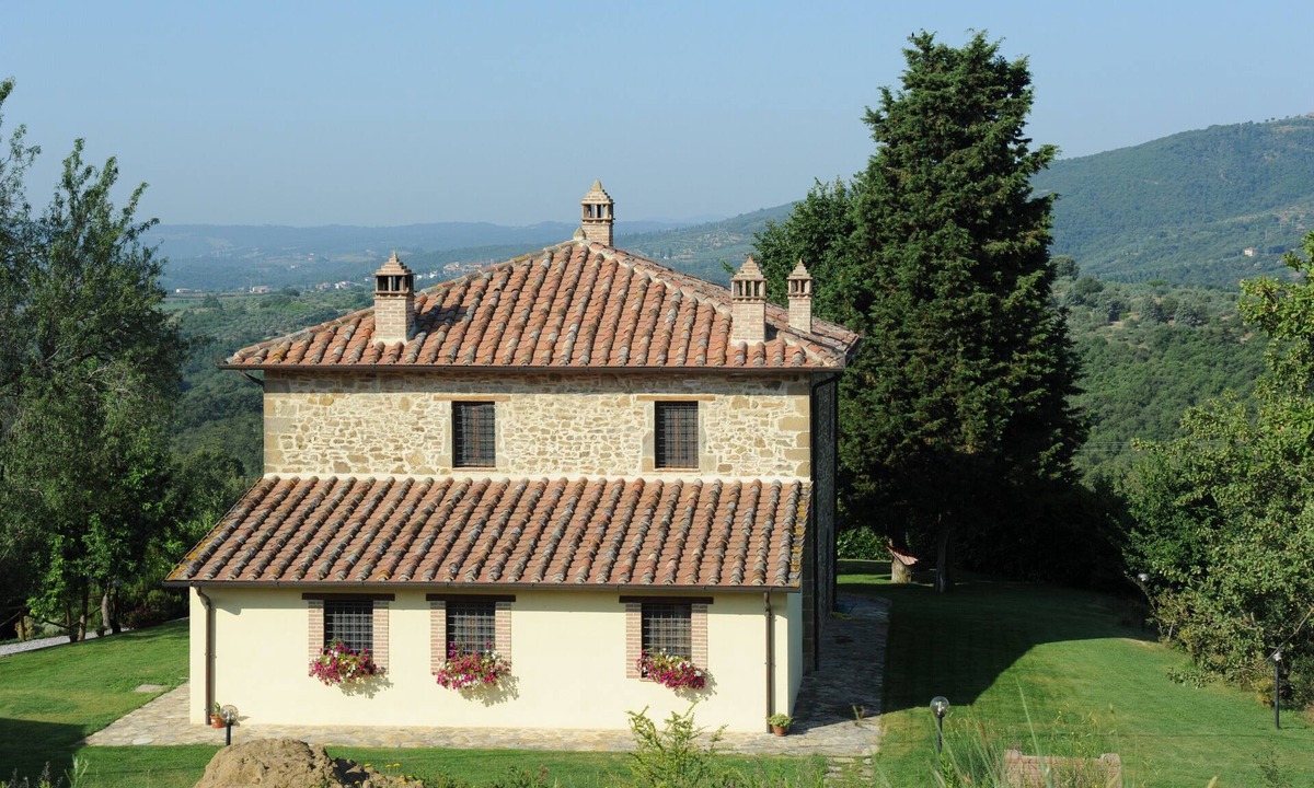Panicale House | The Farmhouse "Poggio Del Pero" Is Situated In Panicale